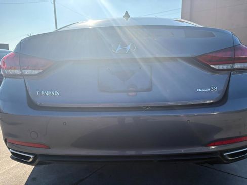 Used 2015 Hyundai Genesis 3.8 w/ Option Group 04 image 5