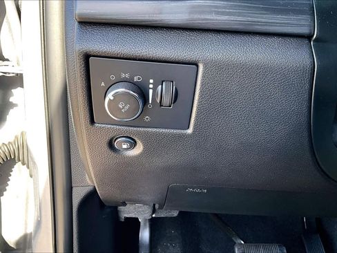 Used 2021 Jeep Grand Cherokee Laredo X image 31