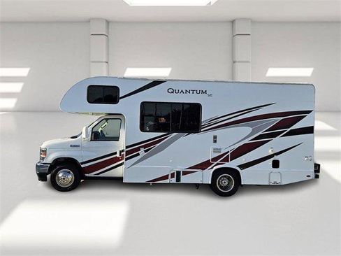 Used 2021 Ford E-350 and Econoline 350 Super Duty w/ Motorhome Prep Package image 2