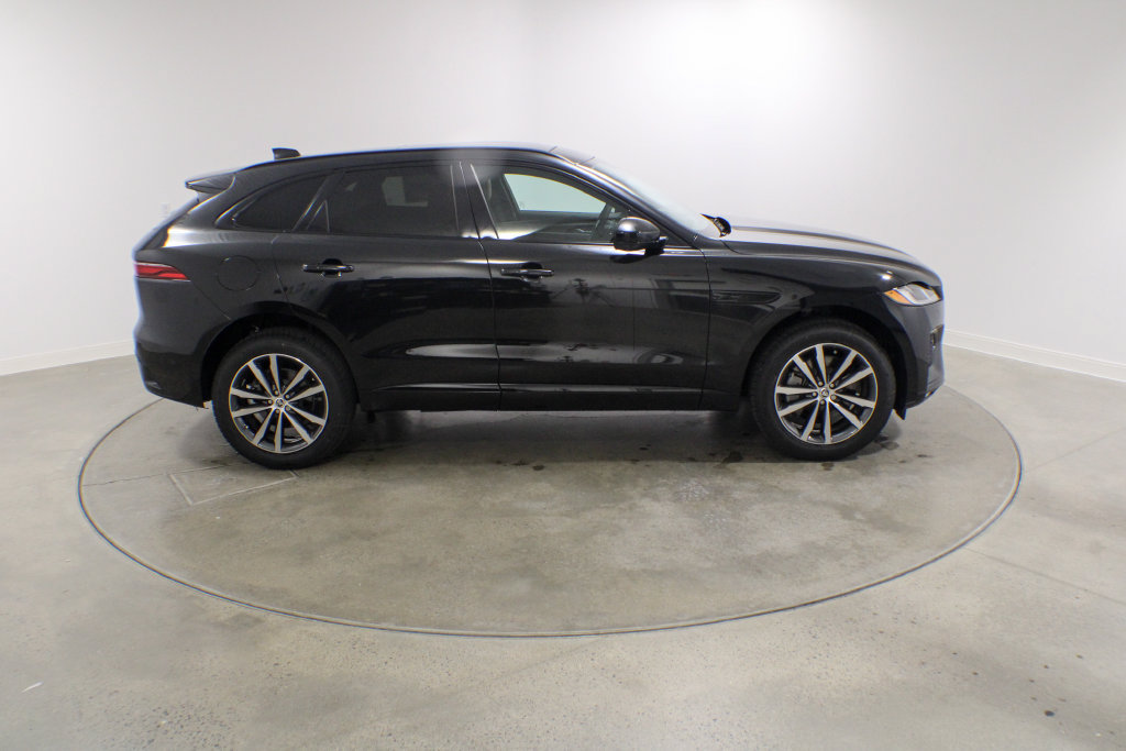 New 2026 Jaguar F-PACE R-Dynamic S AWD/4WD image 7