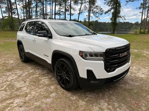 Used 2023 GMC Acadia SLE w/ Driver Convenience Package FWD image 7
