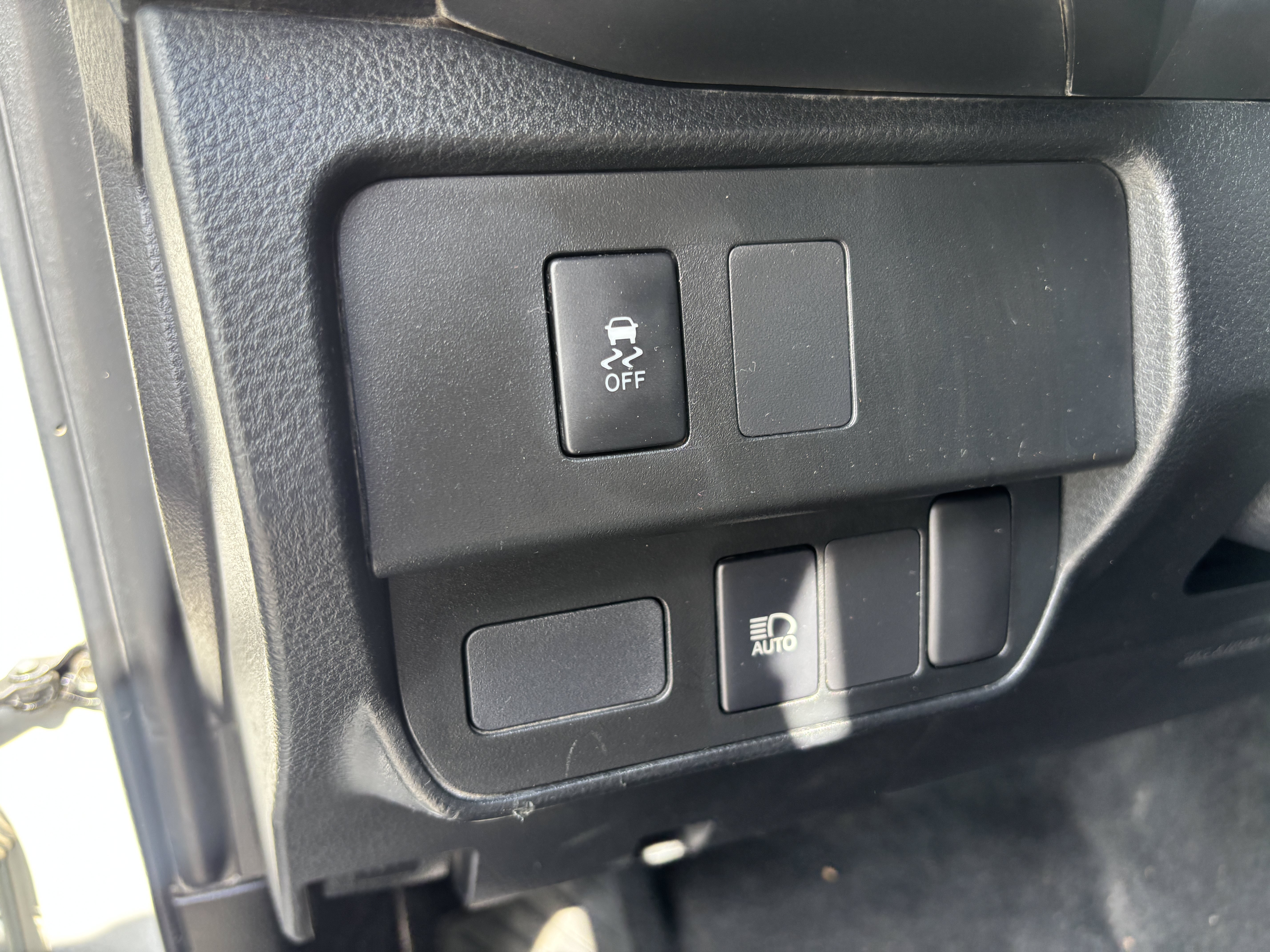 Used 2022 Toyota Tacoma SR AWD/4WD image 12