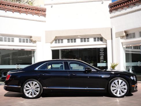 New 2026 Bentley Flying Spur Plug-In Hybrid AWD/4WD image 5