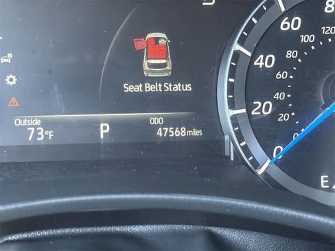 Used 2021 Toyota Highlander XLE image 21