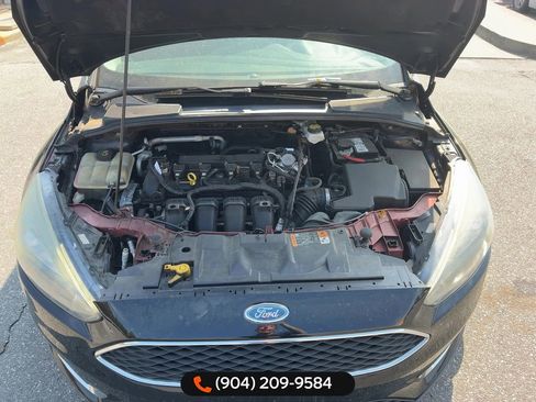 Used 2018 Ford Focus SE image 2