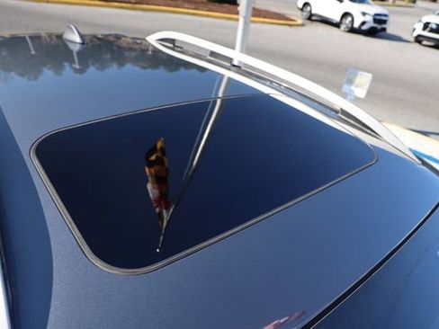 Used 2022 Subaru Impreza 2.0i Limited w/ Popular Package #2 image 9