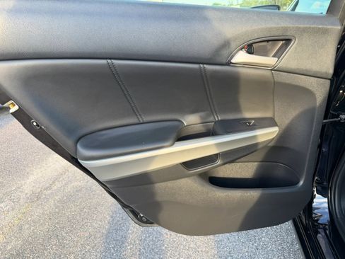 Used 2009 Honda Accord EX-L image 16