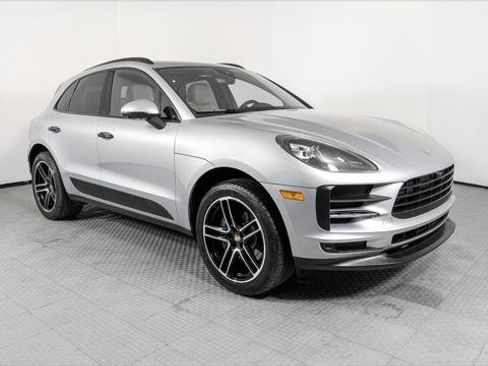 Used 2021 Porsche Macan w/ Premium Package Plus AWD/4WD image 11