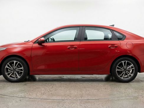 Used 2024 Kia Forte LXS image 5