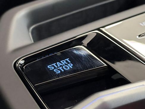 New 2026 BMW iX xDrive45 w/ M Sport Package image 19