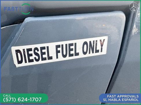 Used 2018 Mercedes-Benz Sprinter 2500 image 14