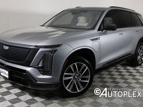 Used 2026 Cadillac Vistiq Sport image 1