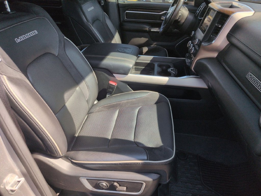 Used 2021 RAM 1500 Laramie AWD/4WD image 34