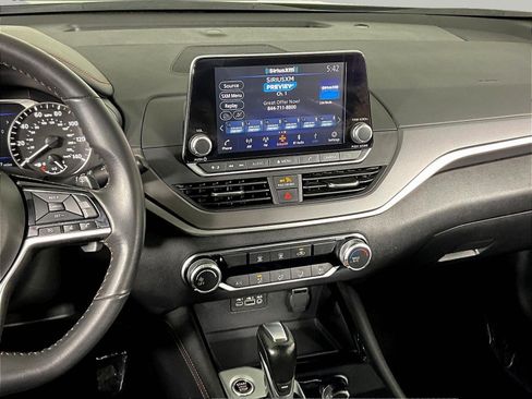Certified 2024 Nissan Altima 2.5 SR FWD image 9