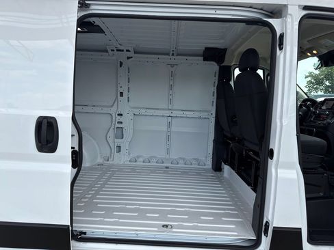 New 2026 RAM ProMaster 1500 w/ Convenience Group FWD image 28