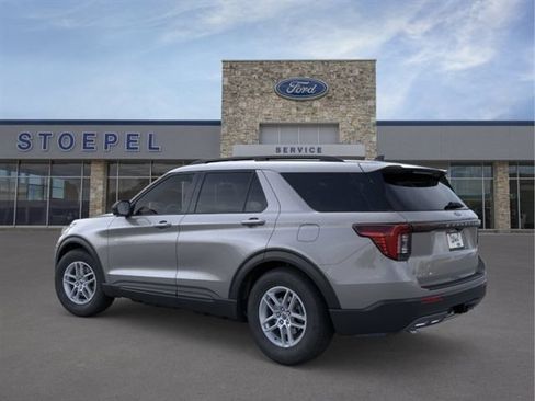 New 2026 Ford Explorer Active w/ Active Comfort Package RWD image 4