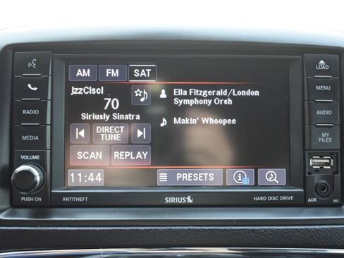 Used 2019 Dodge Grand Caravan SXT FWD image 24