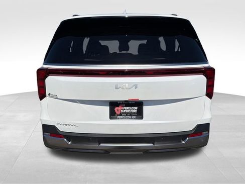 New 2026 Kia Carnival SX FWD image 6