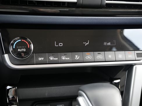 Used 2023 Kia Seltos S FWD image 33