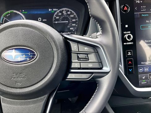 Used 2025 Subaru Forester Limited AWD/4WD image 25