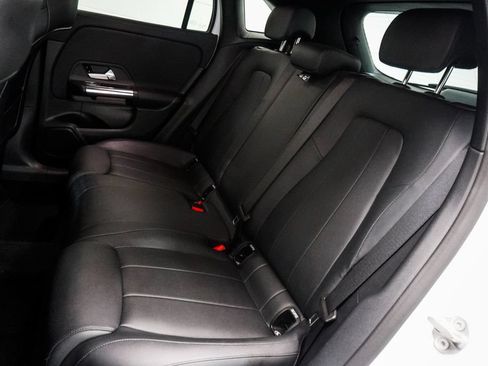 Used 2022 Mercedes-Benz GLA 250 image 8