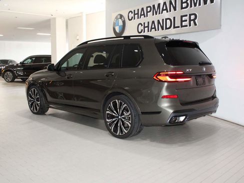 Certified 2024 BMW X7 xDrive40i w/ M Sport Package AWD/4WD image 5