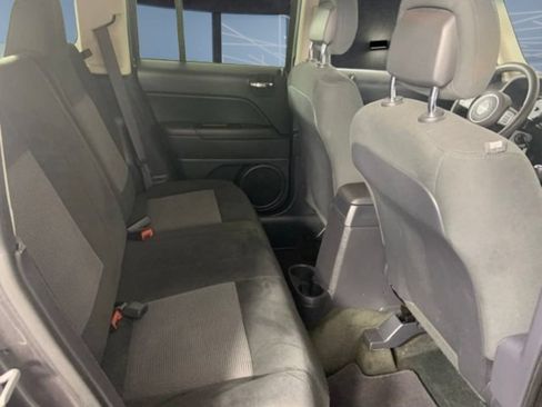 Used 2017 Jeep Patriot Sport w/ Power Value Group FWD image 12