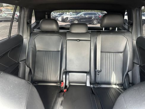Used 2022 Volkswagen Tiguan SE R-Line image 24