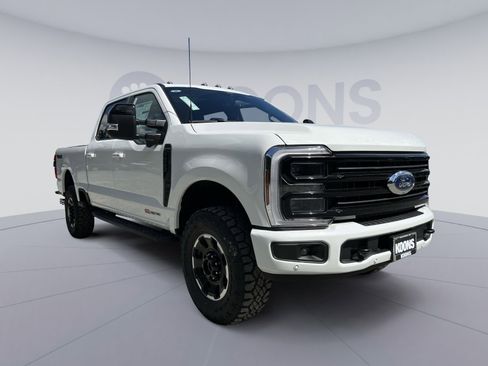 New 2026 Ford F250 Platinum w/ Tremor Off-Road Package image 10