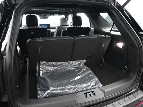 New 2026 Ford Explorer ST-Line w/ ST-Line Street Pack image 33