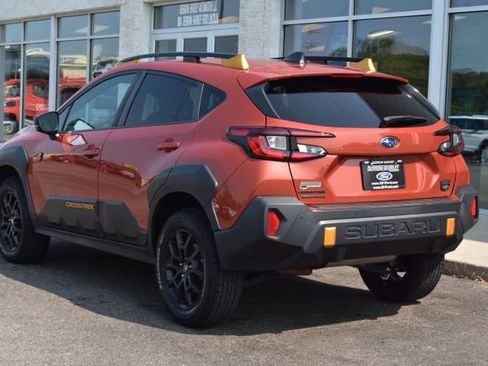 Used 2024 Subaru Crosstrek 2.5i Wilderness w/ Crosstrek Mirror Package AWD/4WD image 9