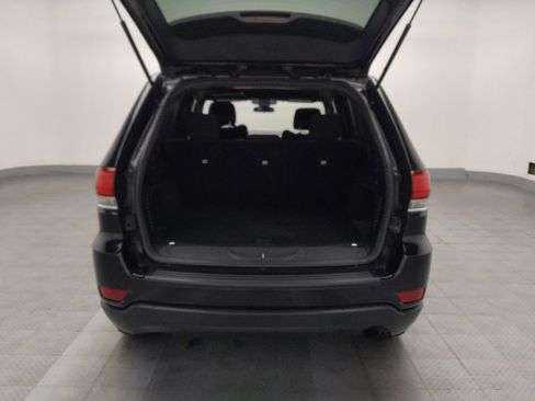 Used 2020 Jeep Grand Cherokee Laredo image 29