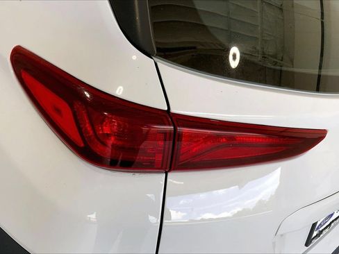 Used 2019 Hyundai Kona SE FWD image 13