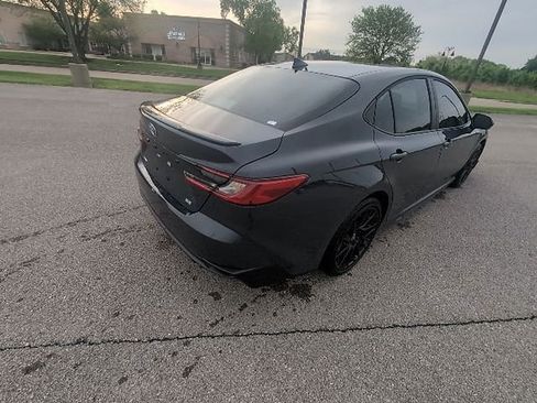 Used 2026 Toyota Camry SE w/ Convenience Package image 5