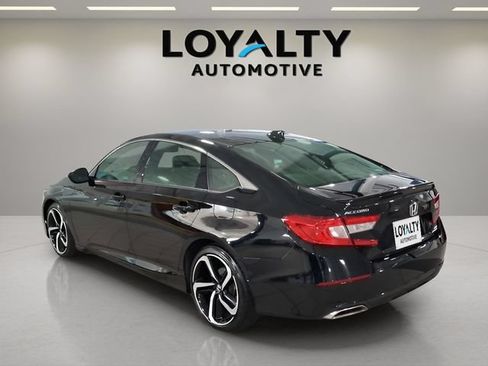 Used 2022 Honda Accord Sport image 3