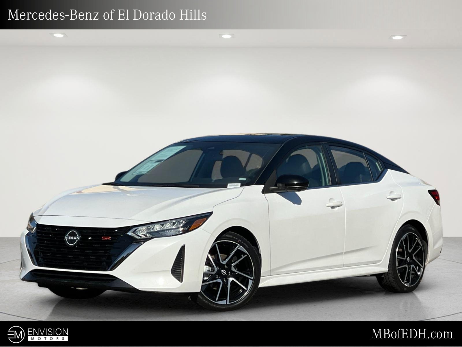 Used 2025 Nissan Sentra SR w/ SR Premium Package FWD image 1