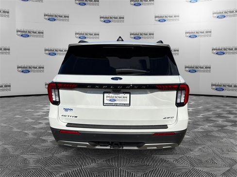 New 2025 Ford Explorer Active w/ Active Comfort Package image 4