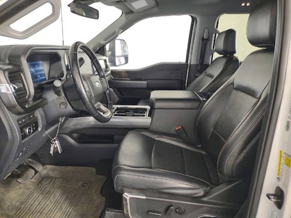 Used 2024 Ford F250 Lariat w/ FX4 Off-Road Package AWD/4WD image 13