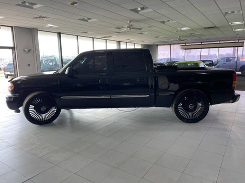 Used 2005 GMC Sierra 1500 SLE image 4