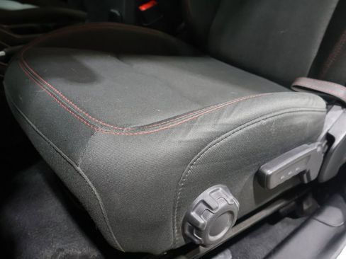 Used 2020 Jeep Gladiator Rubicon w/ Cold Weather Group image 12