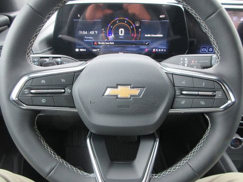 New 2026 Chevrolet Traverse LT w/ Sun and Wheel Package AWD/4WD image 23