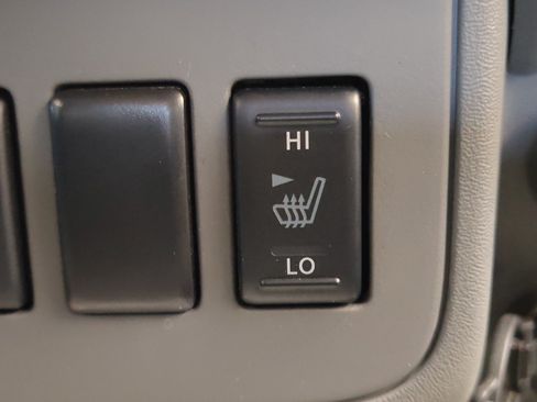 Used 2020 Nissan Frontier SV RWD image 24