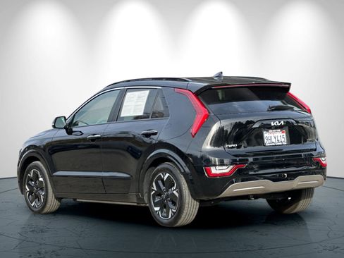 Certified 2023 Kia Niro Wave image 6