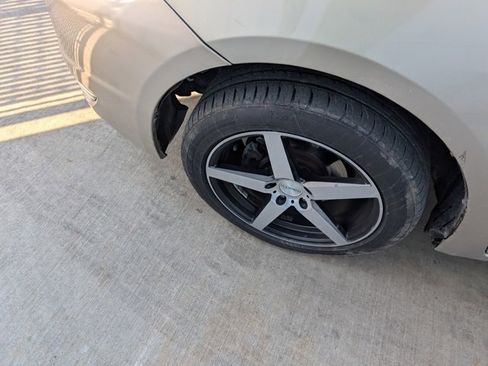 Used 2004 Toyota Sienna CE image 6