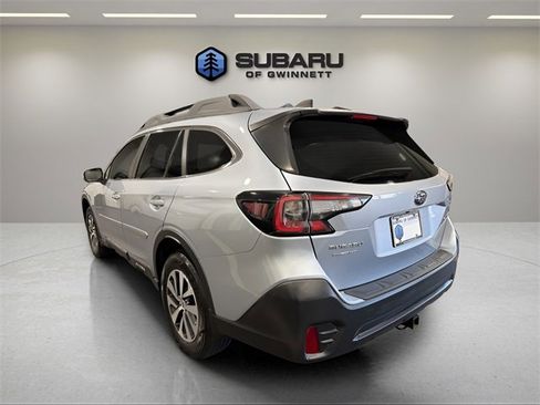 Used 2020 Subaru Outback Premium image 3