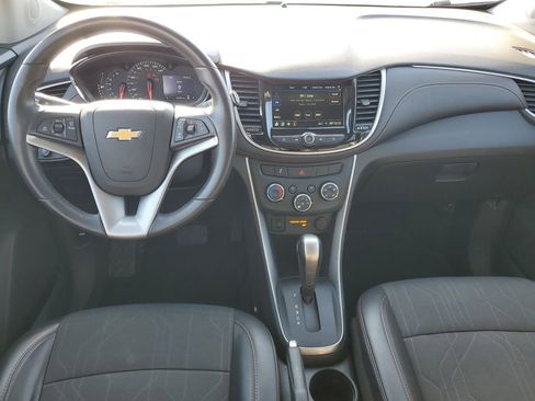 Used 2019 Chevrolet Trax LT w/ LT Convenience Package image 23