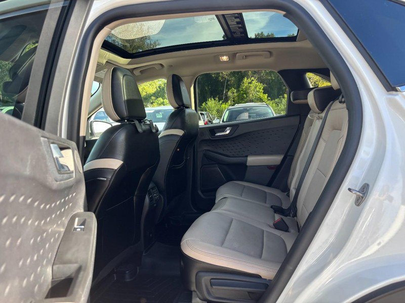 Used 2020 Ford Escape Titanium FWD image 11