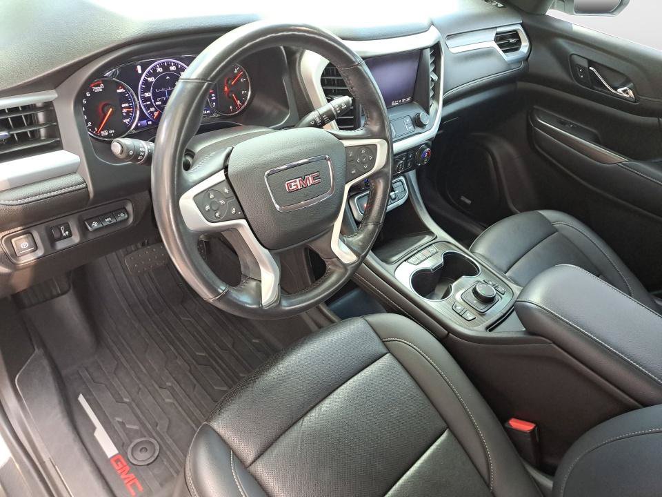 Used 2022 GMC Acadia SLT w/ Technology Package AWD/4WD image 10