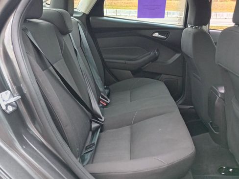 Used 2017 Ford Focus SE image 19