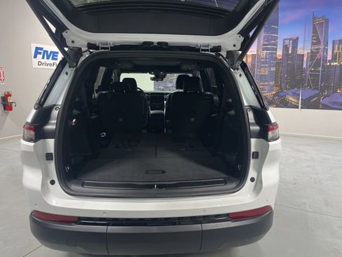 New 2025 Jeep Grand Cherokee L Limited w/ Trailer Tow Package AWD/4WD image 31